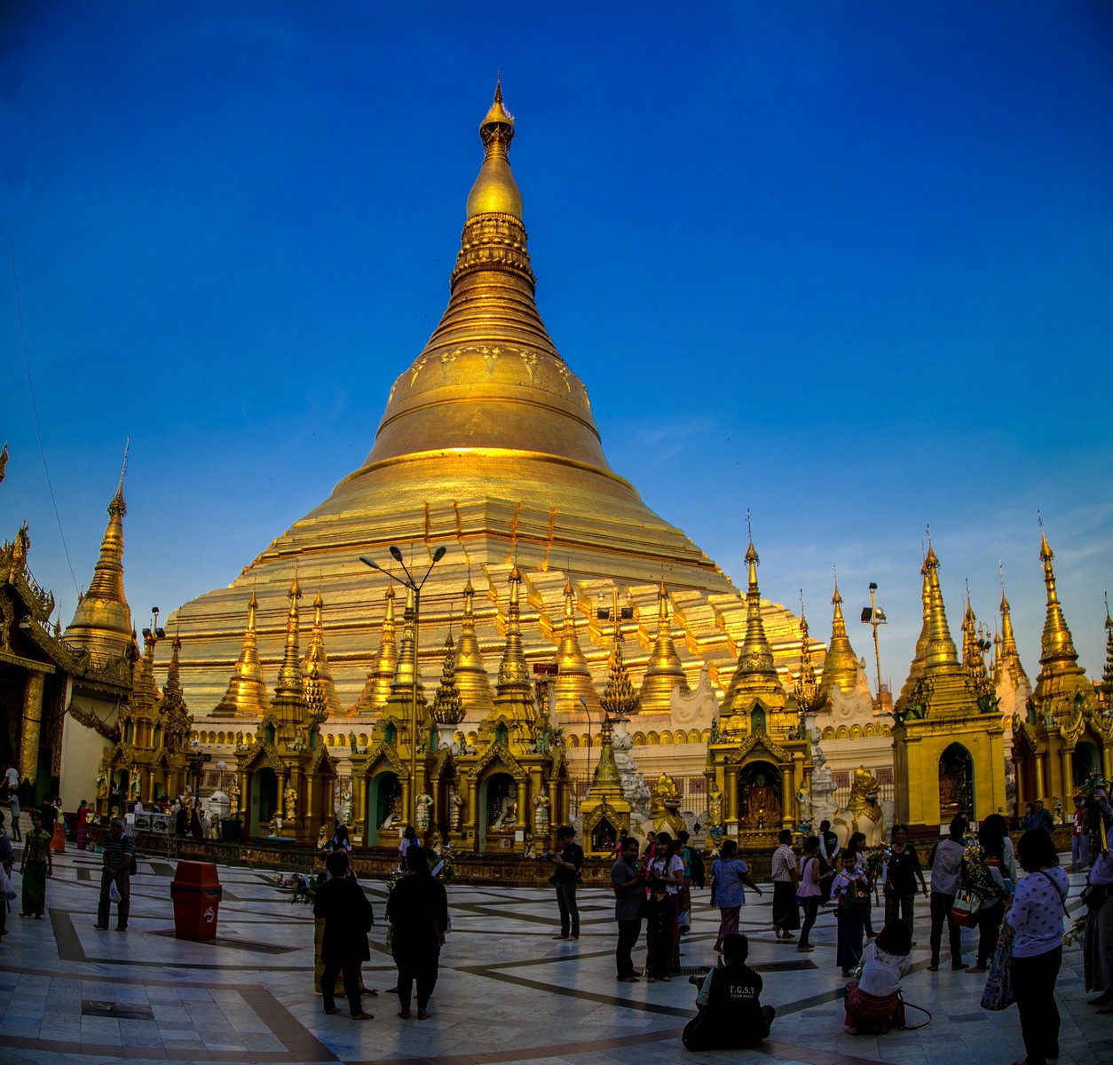 Myanmar Yangon Shwedagon Pagoda 03